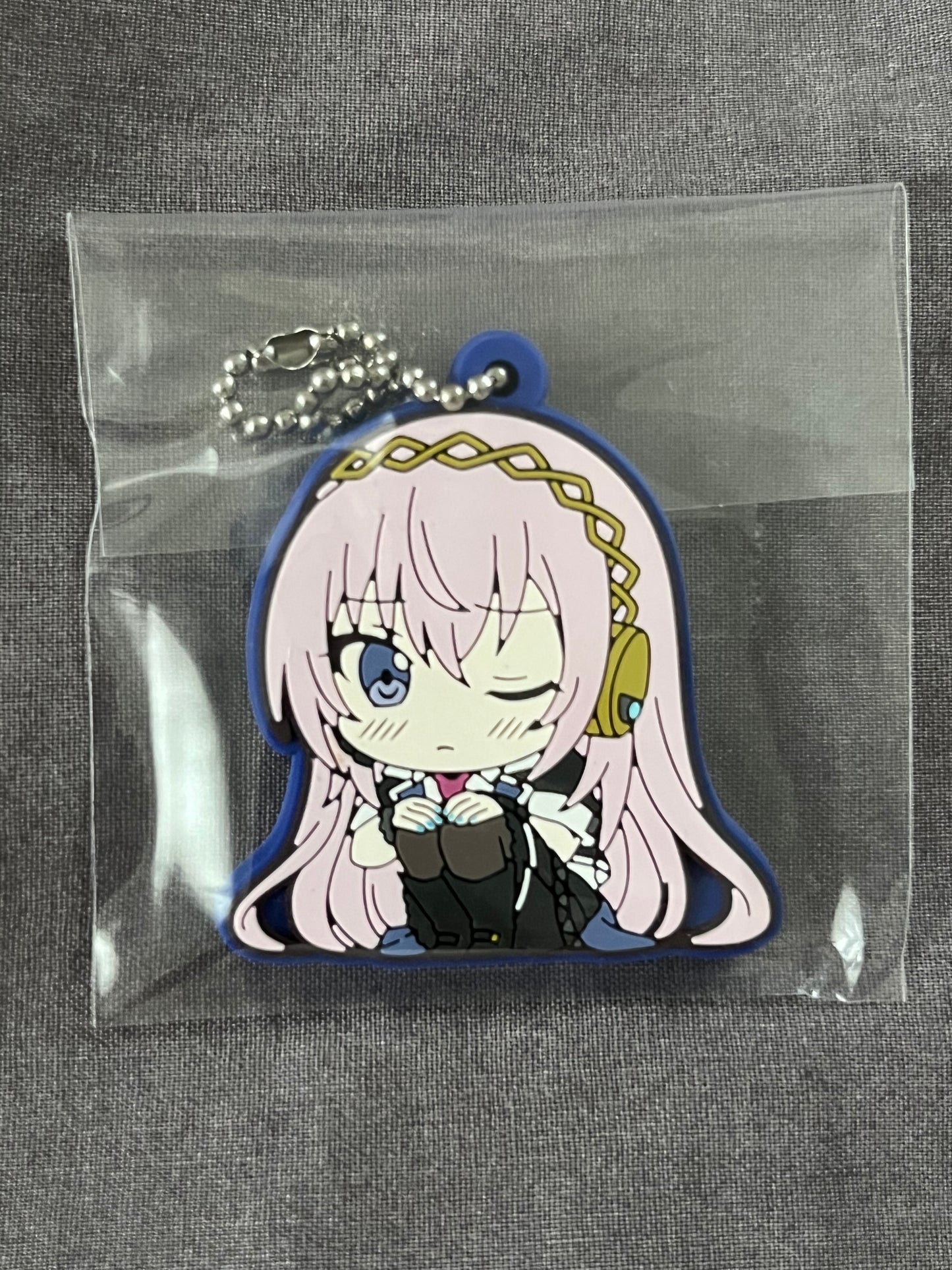 Project Sekai - Megurine Luka “ViVimus Crouch” Rubber Keychain