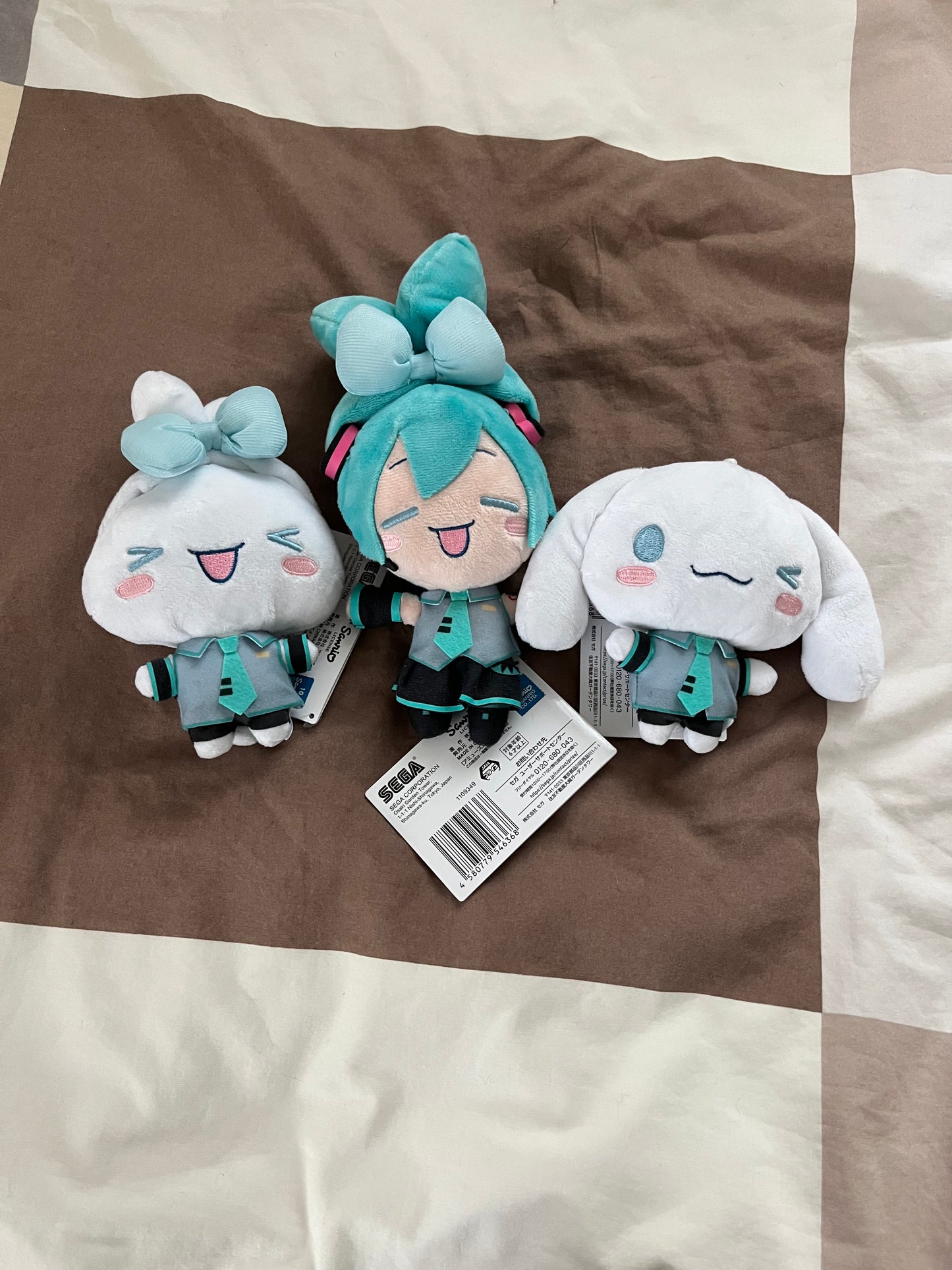 Hatsune Miku x Cinnamoroll Collab Plush