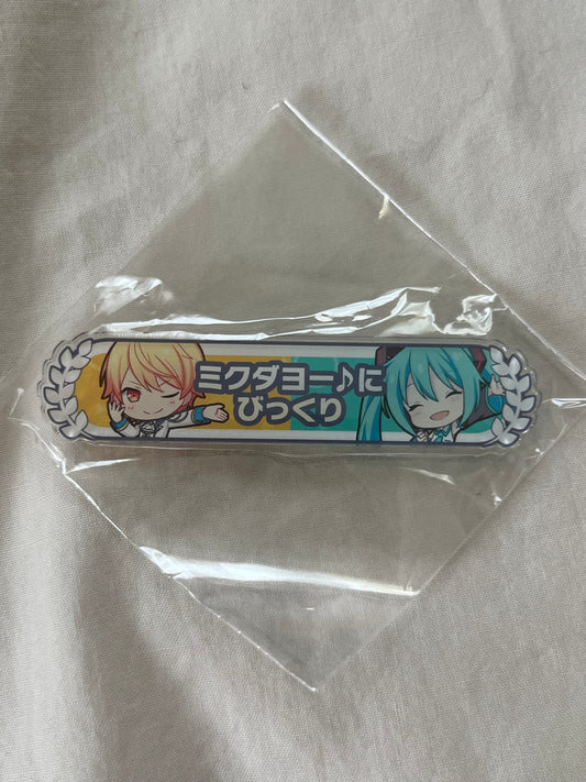 Tsukasa Tenma & Hatsune Miku “Scared by Mikudayo”  Kizuna Rank Acrylic Badge