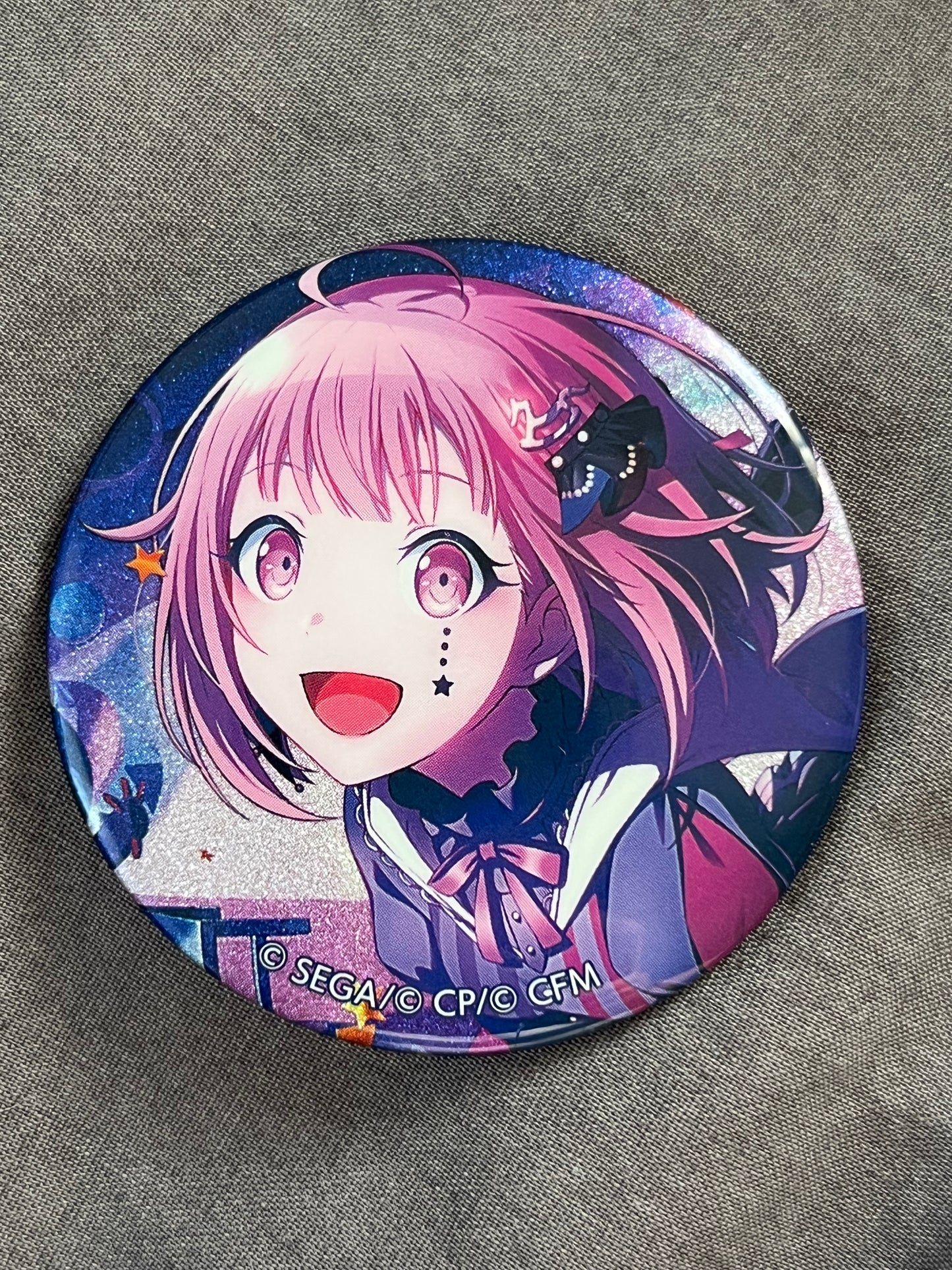 Project Sekai - Emu Otori "The Phoenix in the Distant Sky" Circle Glitter Badge [TRAINED]