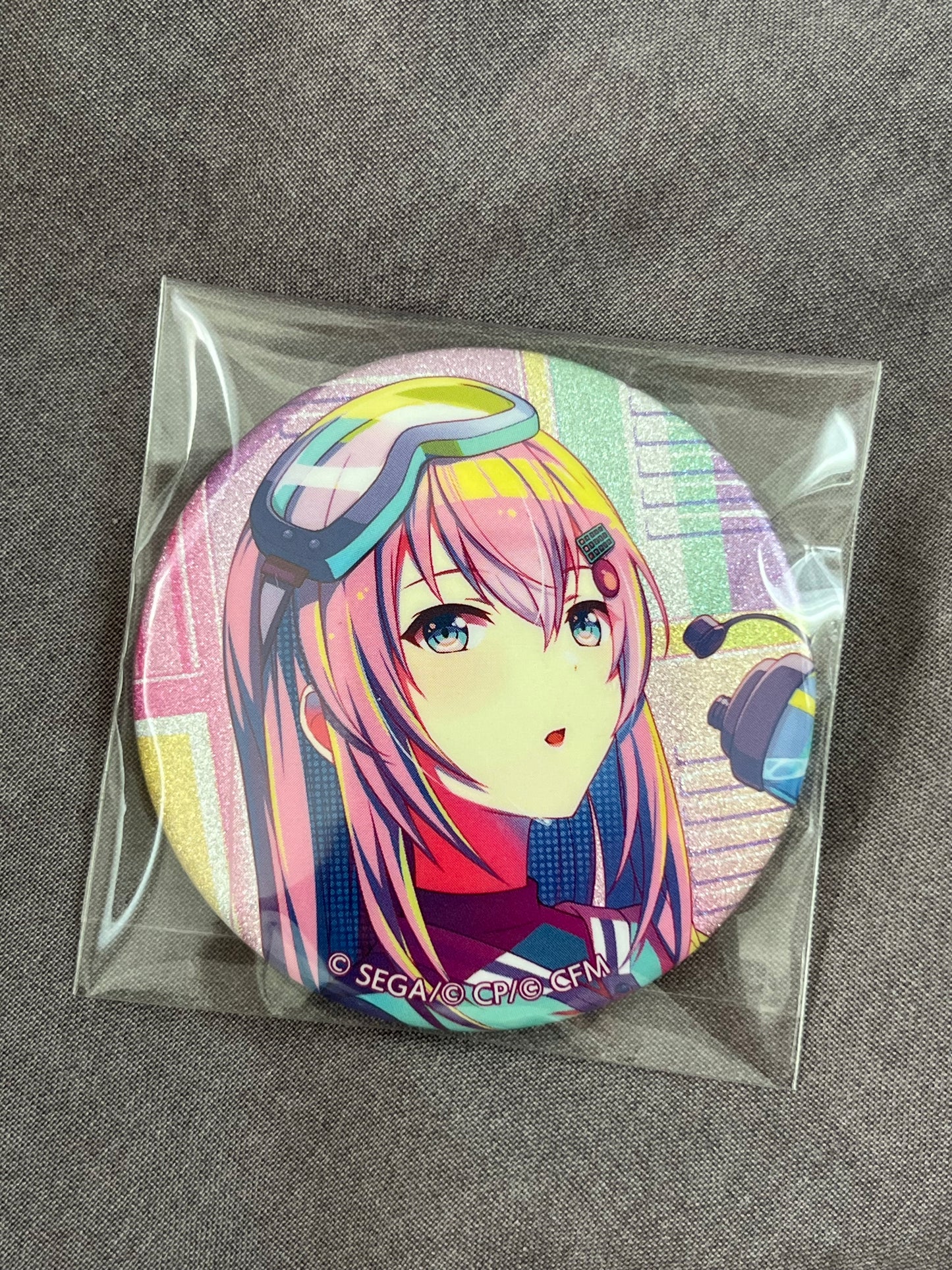 Project Sekai - Megurine Luka “Let's Enjoy Together! Spojoy Park” Circle Glitter Badge [TRAINED]