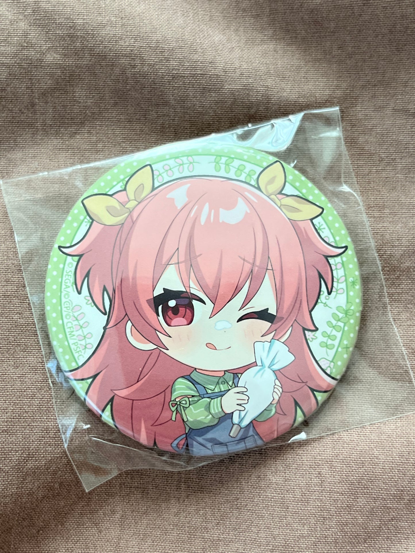 Project Sekai - Airi Momoi “Tower Records Cafe” Movie Chibi Circle Badge