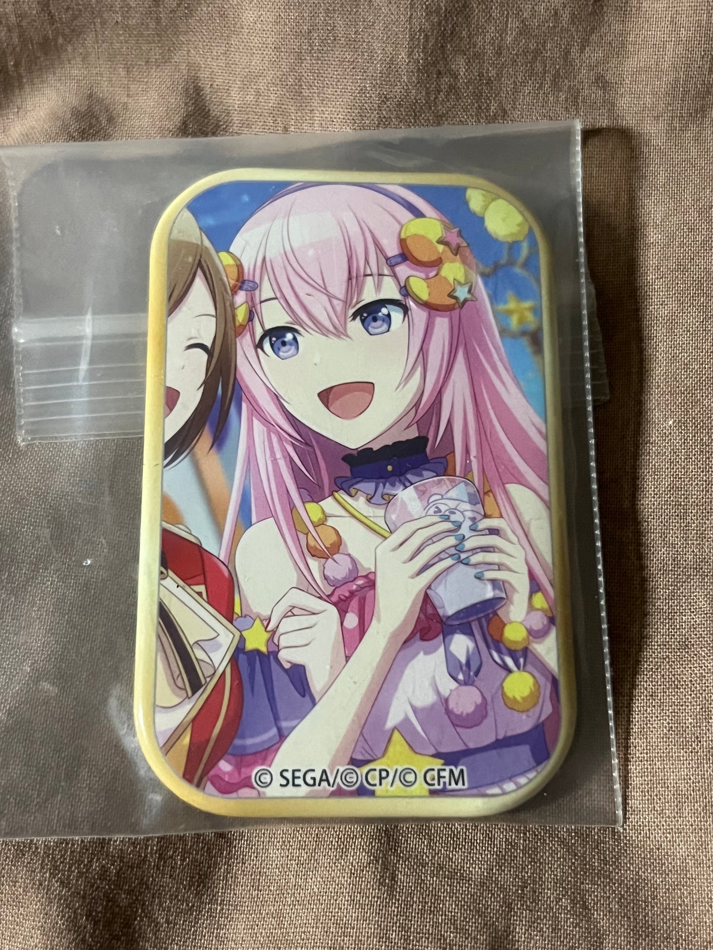 Project Sekai - Megurine Luka "A Happy Doll Festival ♪" Square Badge [UNTRAINED]